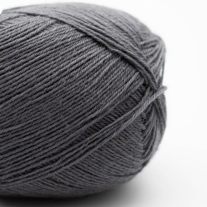 425 - Dark Grey
