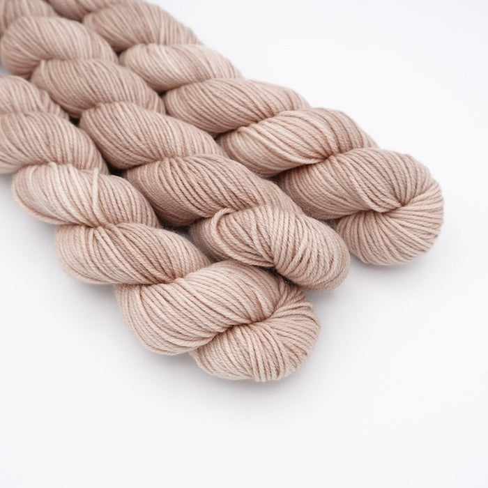 Fleet St. Fifties 50g | Townhouse Yarns - This is Knit