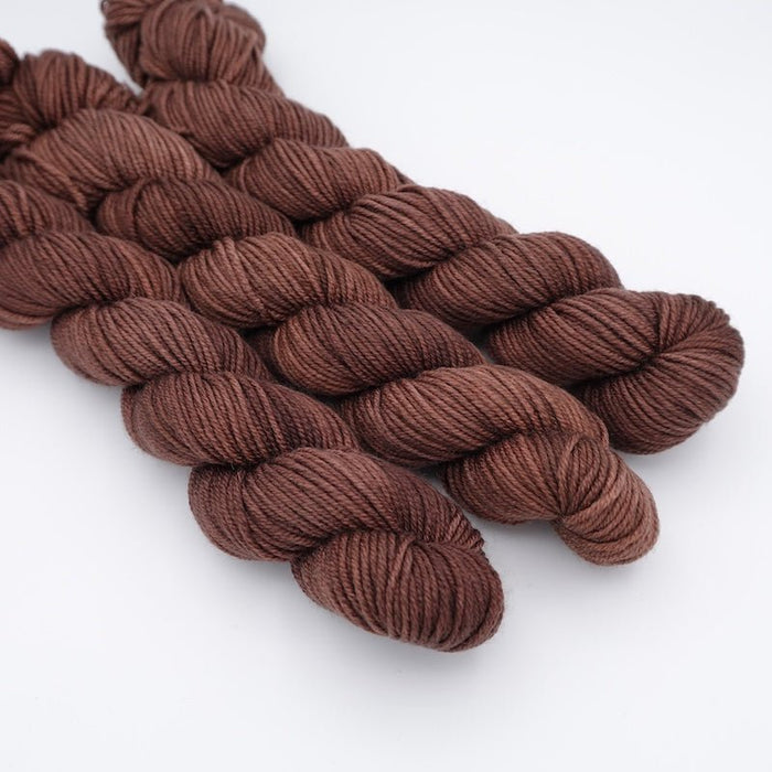 Fleet St. Fifties 50g | Townhouse Yarns - This is Knit