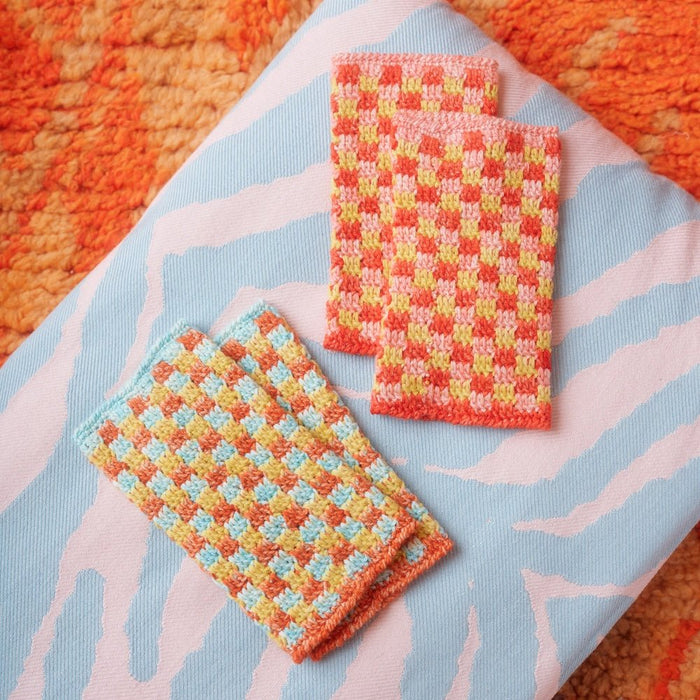 Let's Crochet! Issue 2 | Laine - This is Knit