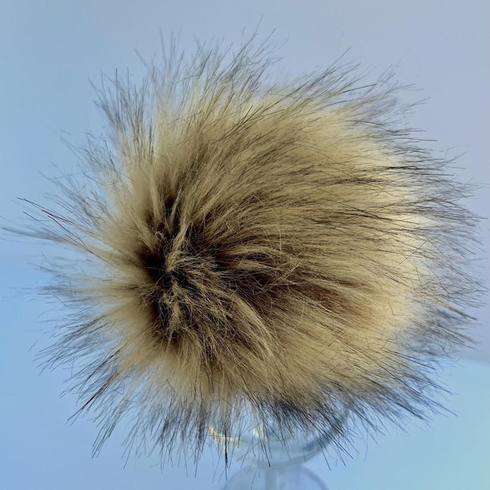 Luxury Pom Poms | Magnetic Snap - This is Knit