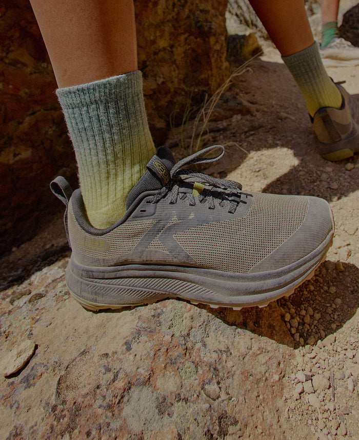 Men's Roam Trail Running Shoe  |  Dark Olive/Golden Cypress