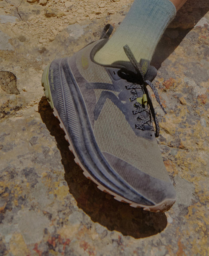 Men's Roam Trail Running Shoe  |  Dark Olive/Golden Cypress