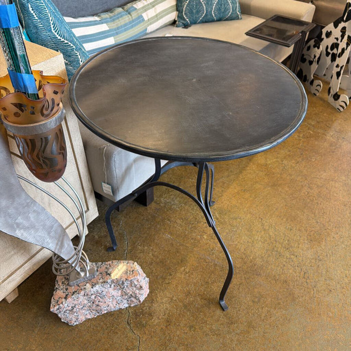 METAL END TABLE