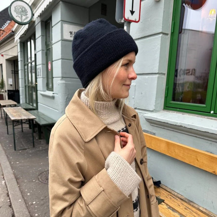 Oslo Hat Pattern Booklet | PetiteKnit - This is Knit