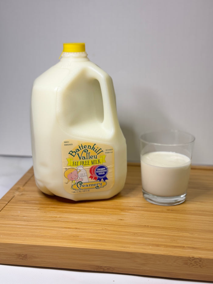 PLASTIC Gallon Skim Battenkill Valley Creamery