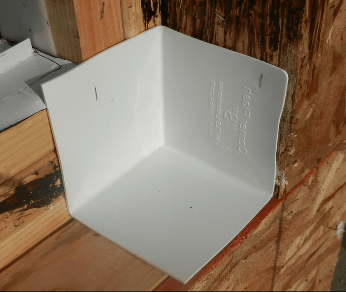 Lightning Flash XL Inside Corner Installed