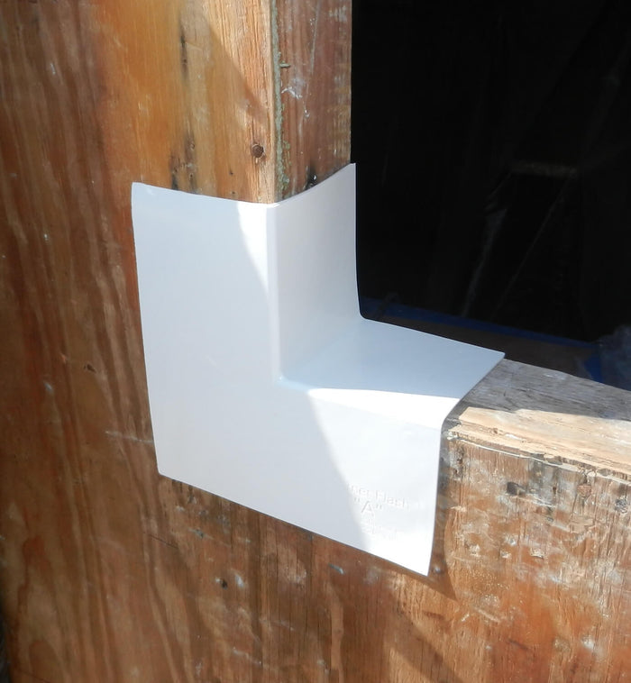 Lightning Flash XL Outside Corner Installed