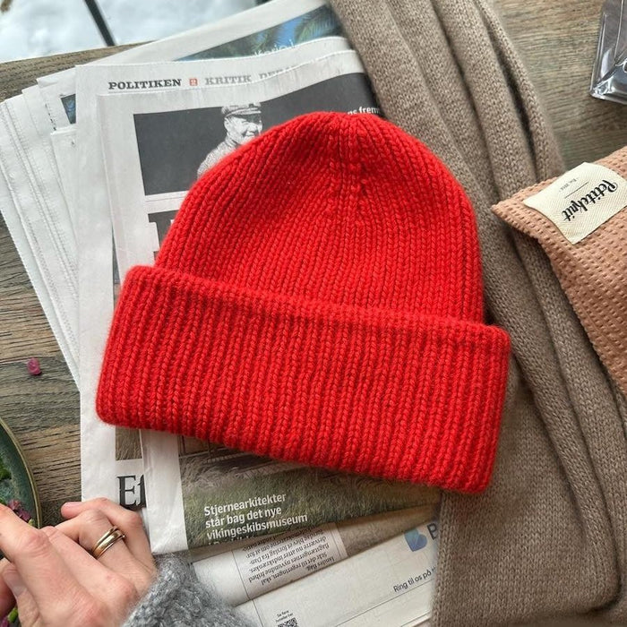 Weekend Hat Pattern Booklet | PetiteKnit - This is Knit