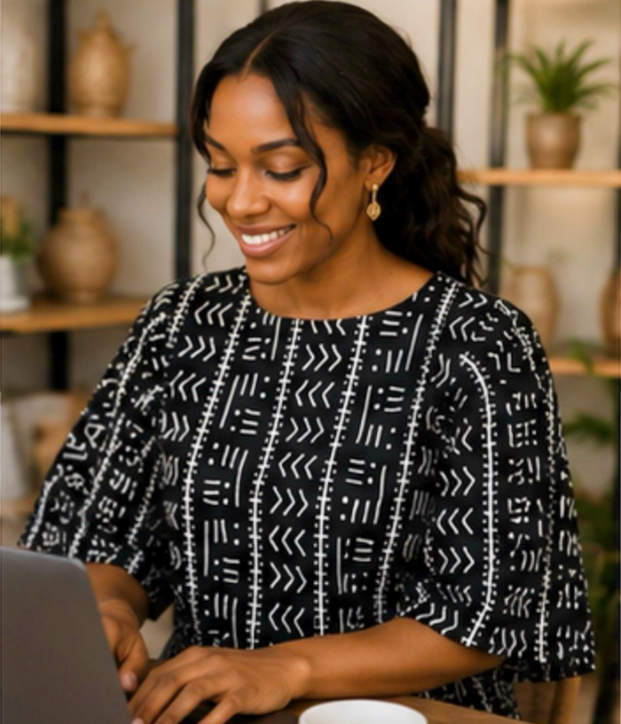 Women’s Black & White Mud Cloth Print Bell-Sleeve Top